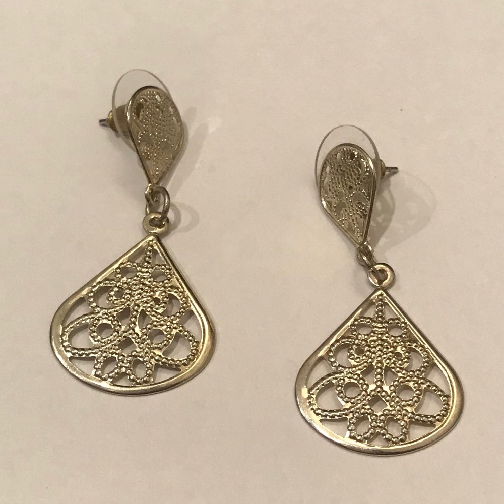 Gold dangle earrings